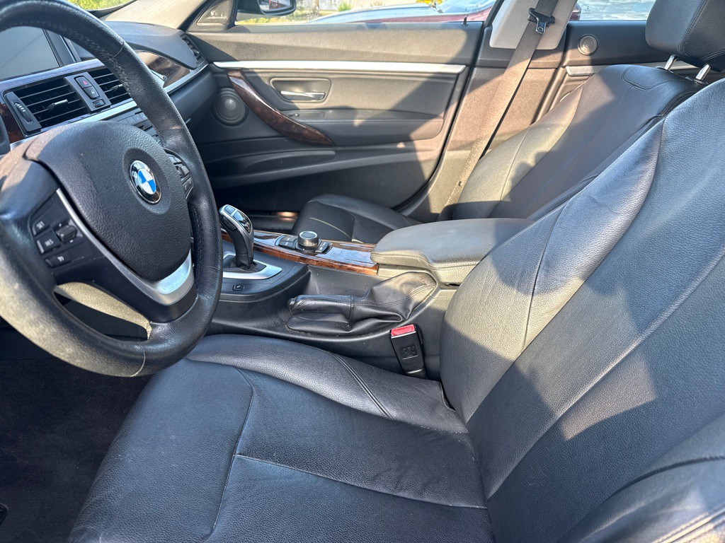 2014 BMW 3 Series Image 5