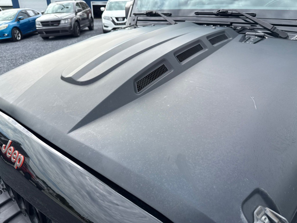 2016 Jeep Wrangler Unlimited Image 2