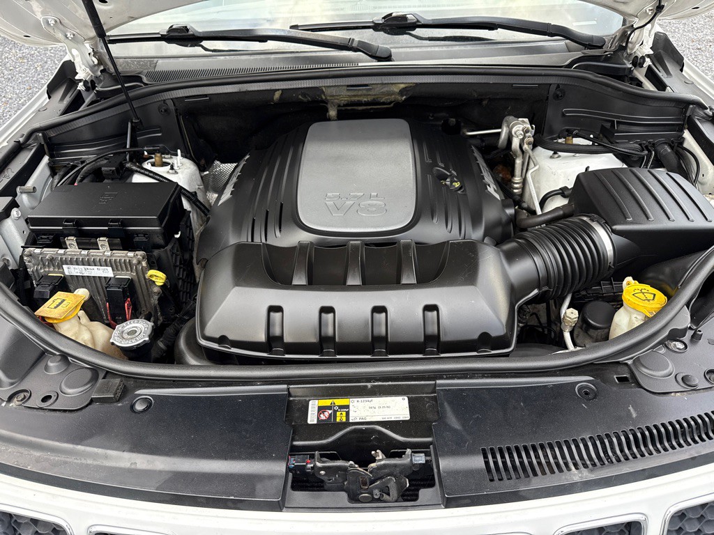 2016 Jeep Grand Cherokee Image 2