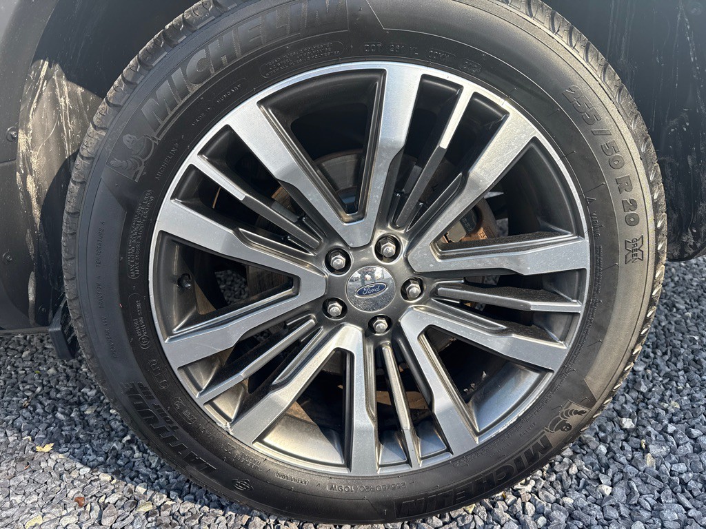 2016 Ford Explorer Image 5