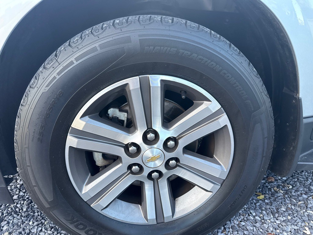 2016 Chevrolet Traverse Image 2
