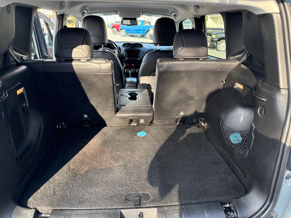 2016 Jeep Renegade Image 14