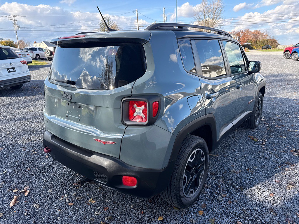 2016 Jeep Renegade Image 15