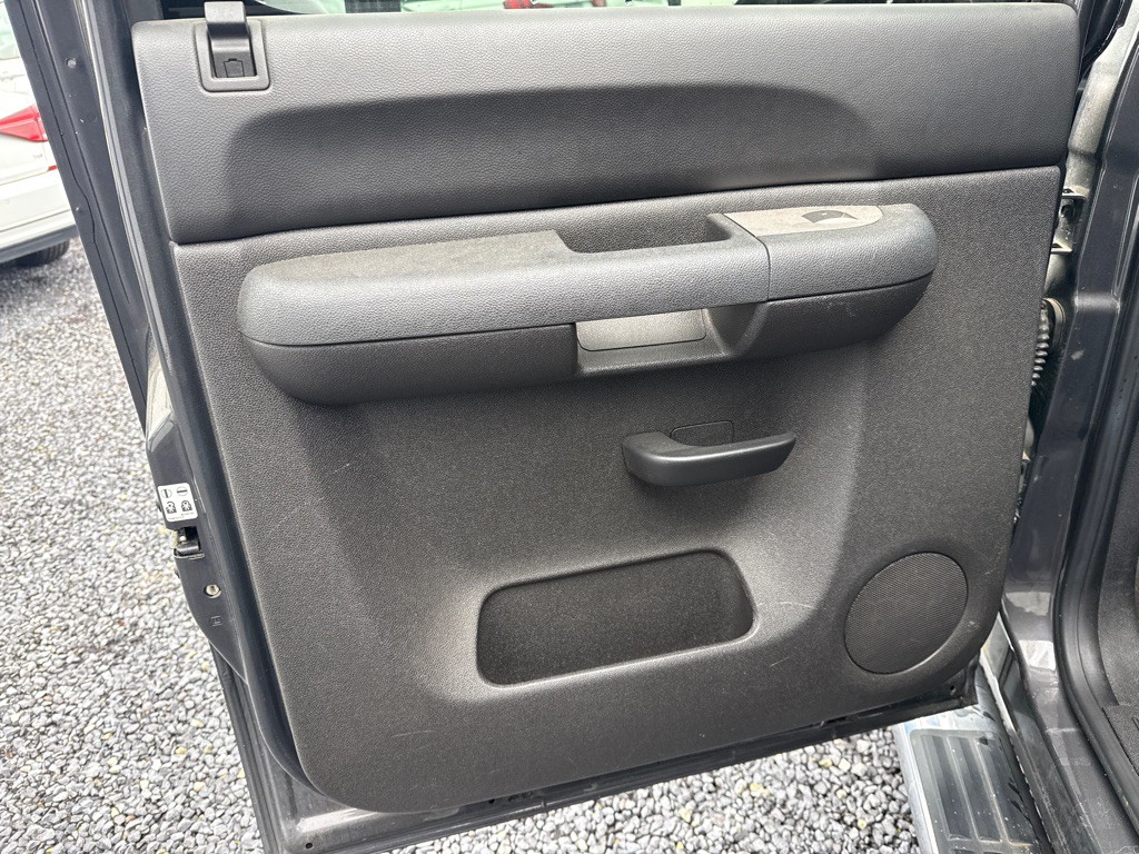 2011 GMC Sierra Image 9