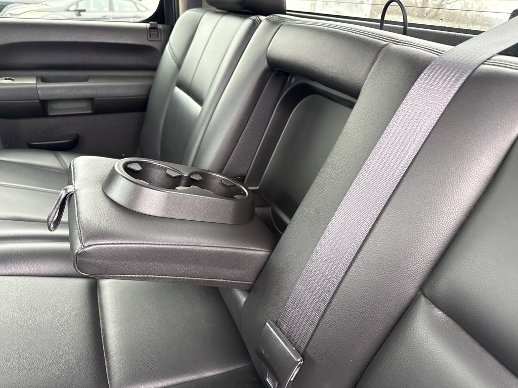 2011 GMC Sierra Image 11