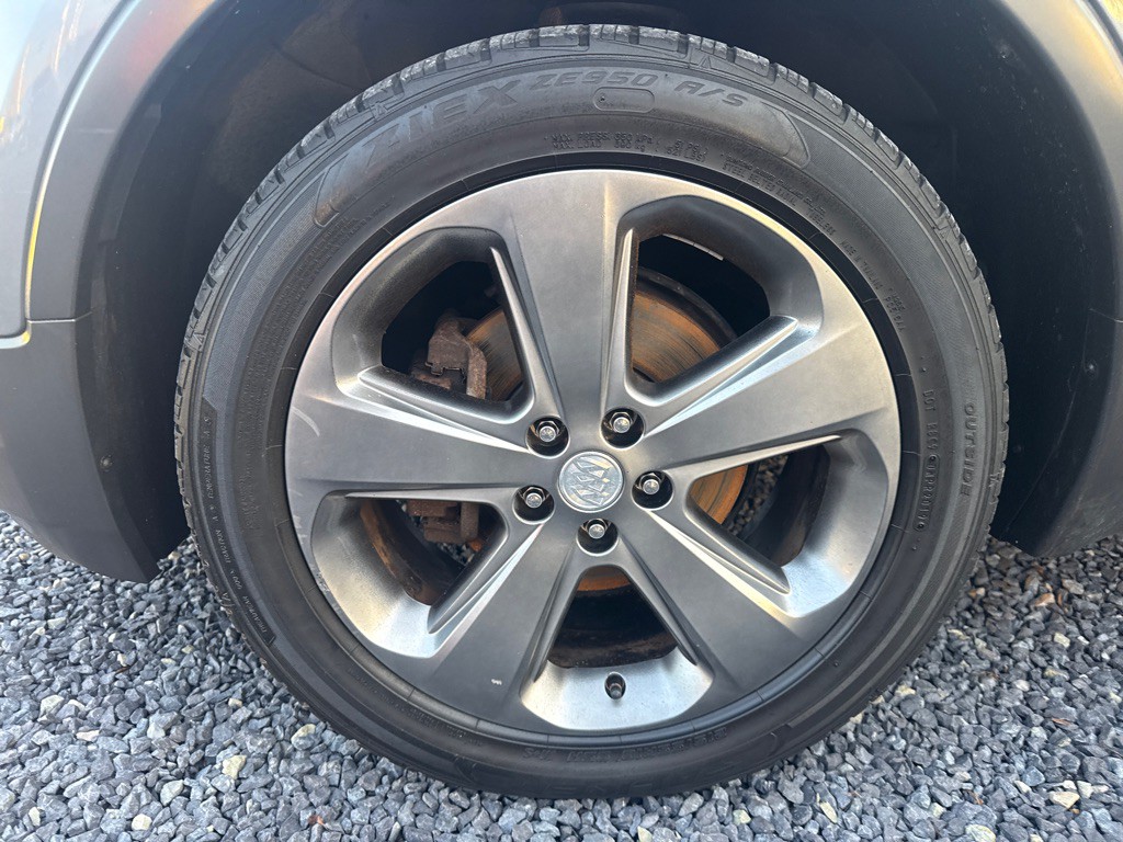 2014 Buick Enclave Image 2