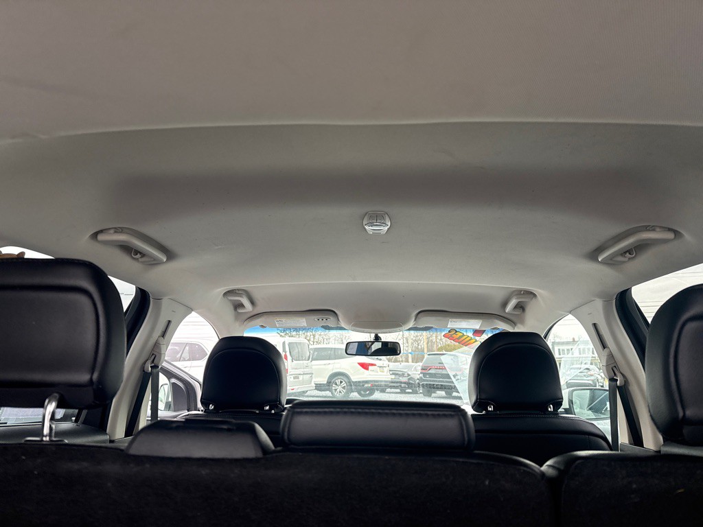 2017 Ford Edge Image 13