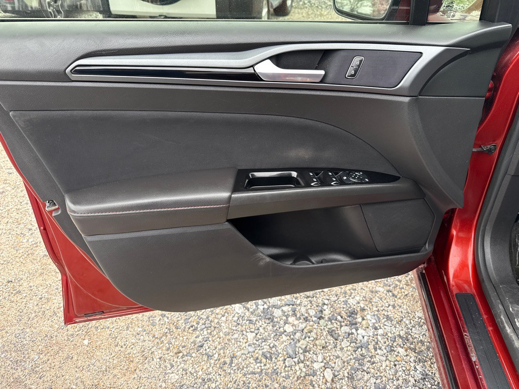 2014 Ford Fusion Image 3