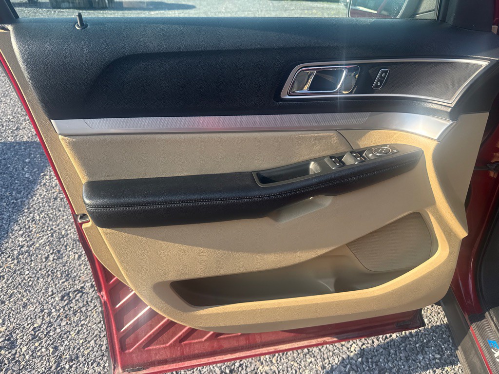 2017 Ford Explorer Image 6