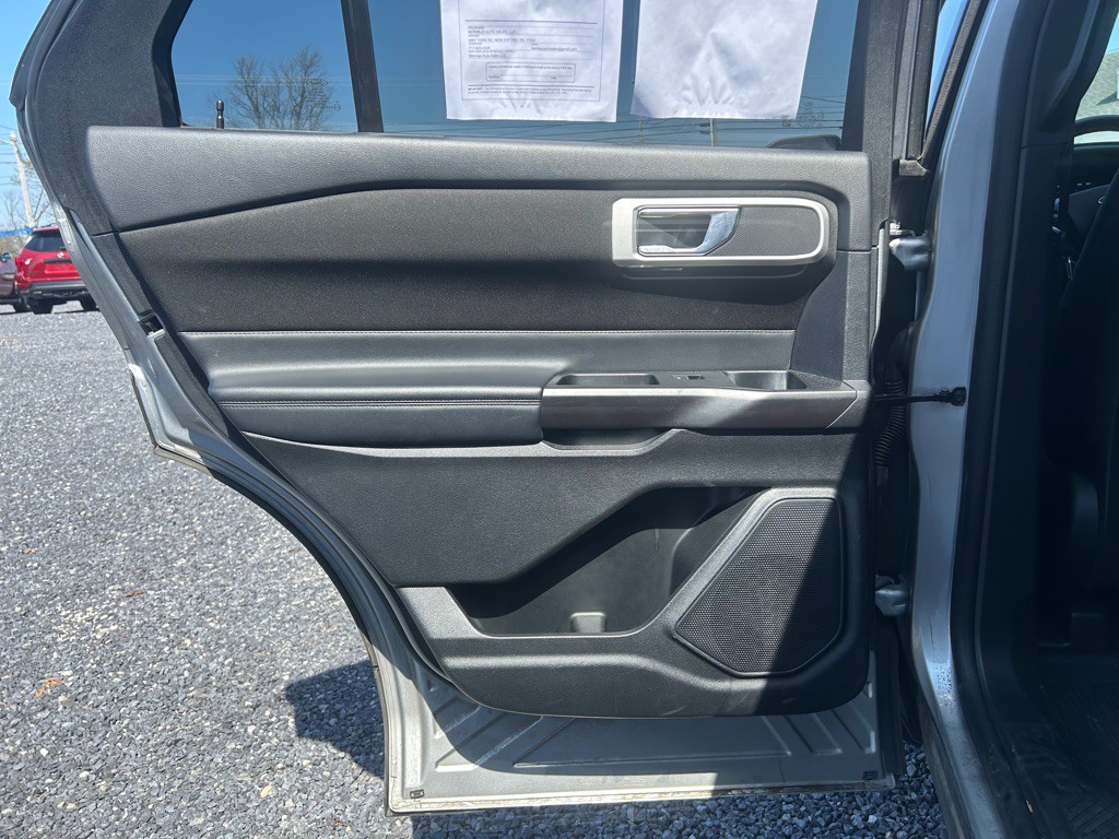 2020 Ford Explorer Image 7