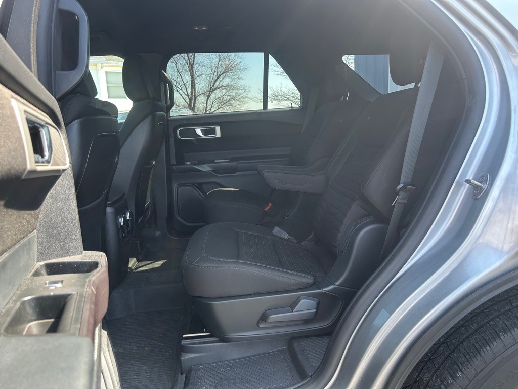2020 Ford Explorer Image 8