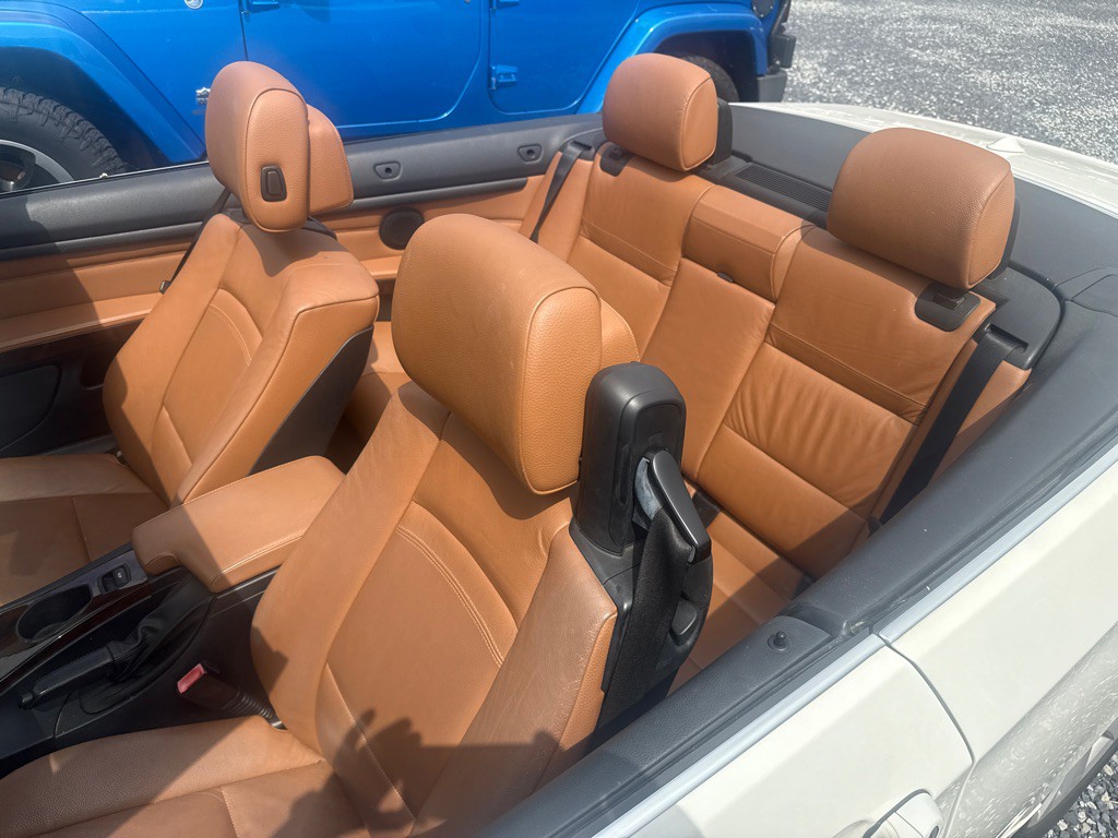 2012 BMW 3 Series Image 5