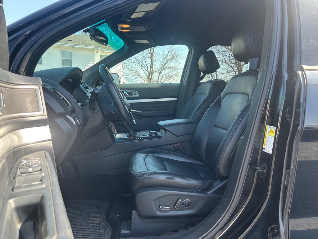 2016 Ford Explorer Image 5