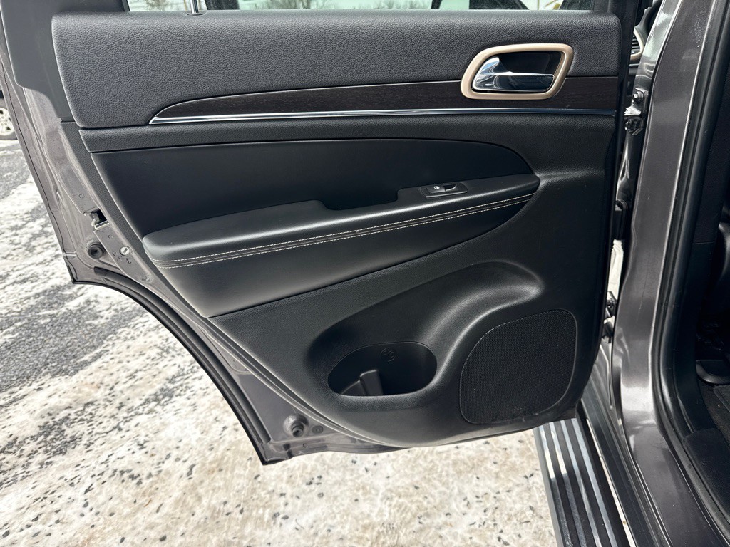 2015 Jeep Grand Cherokee Image 13