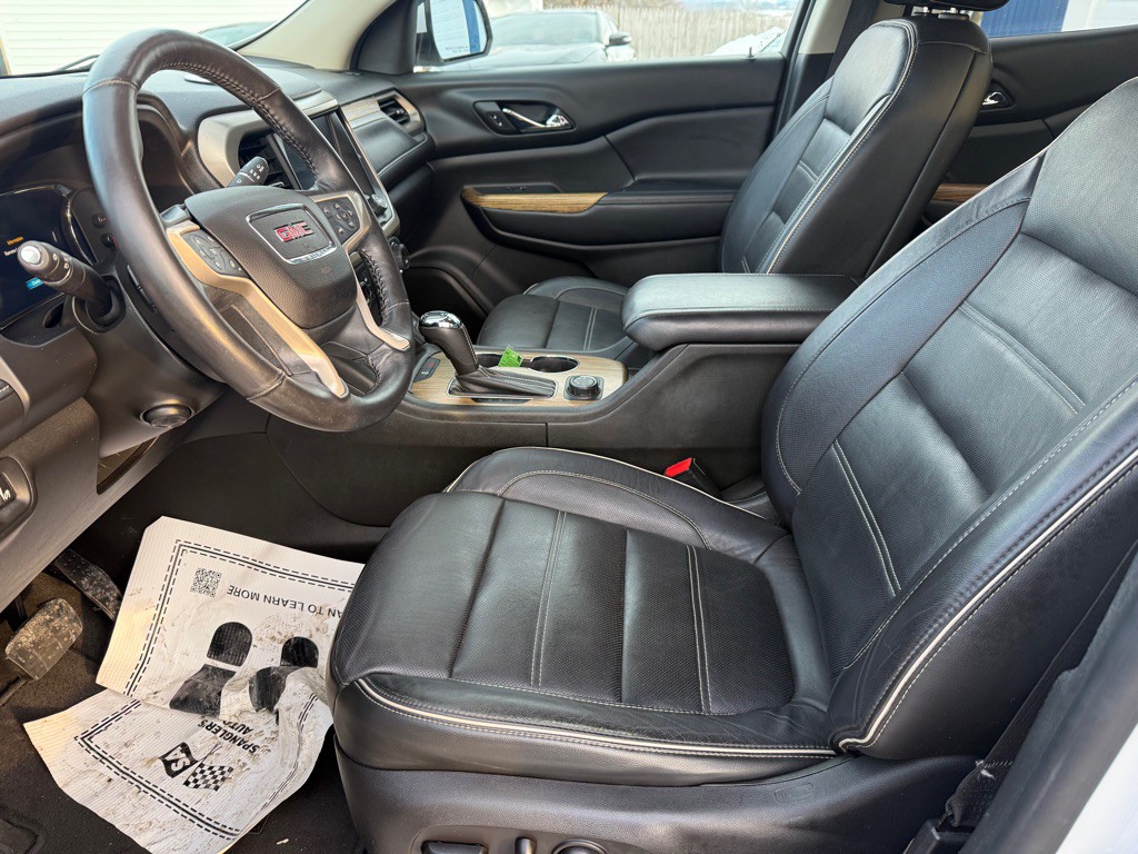 2017 GMC Acadia Image 5