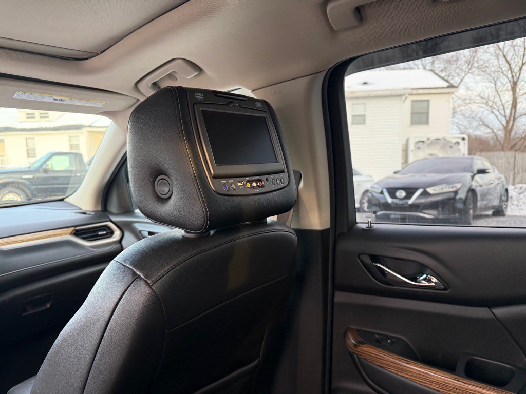 2017 GMC Acadia Image 19