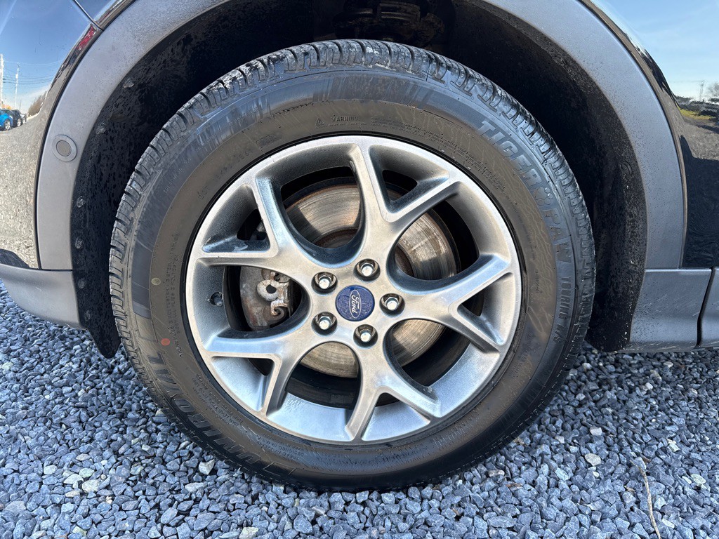 2016 Ford Escape Image 2