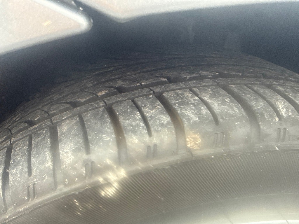 2011 BMW 3 Series Image 4