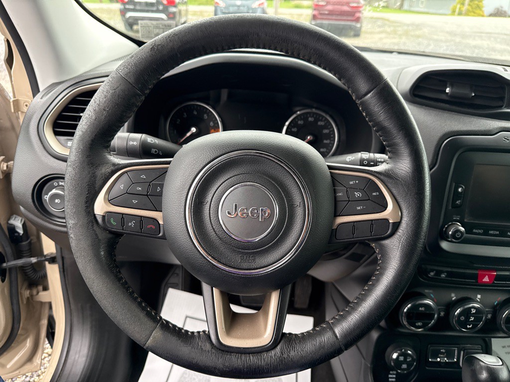 2017 Jeep Renegade Image 8