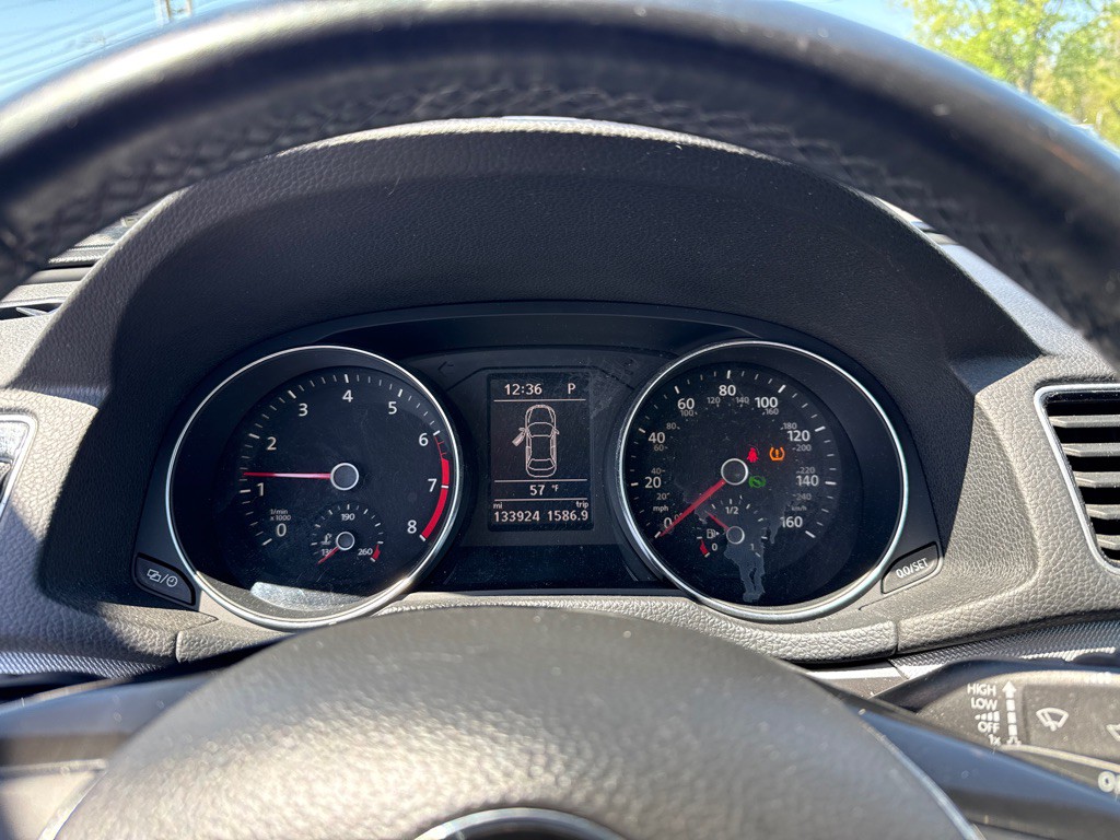 2017 Volkswagen Passat Image 7