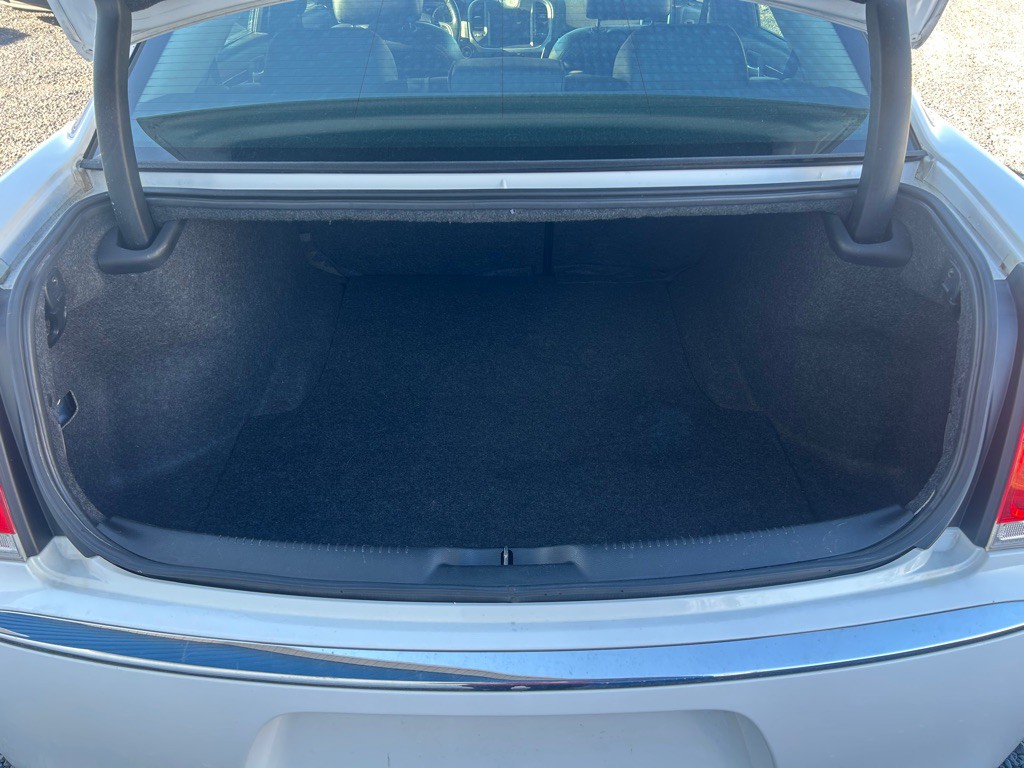 2018 Chrysler 300 Image 10