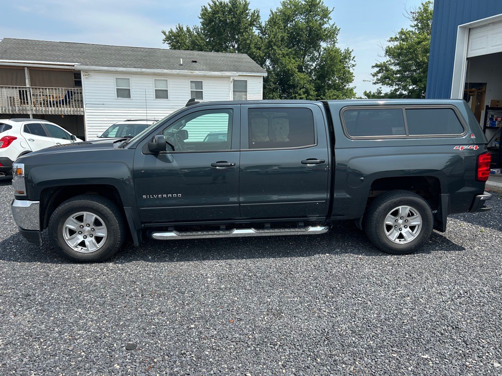 2017 Chevrolet Silverado 1500 Image 2