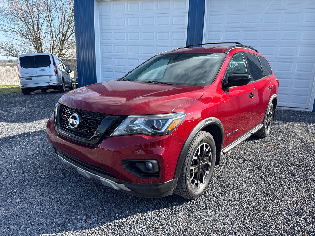 2020 Nissan Pathfinder Image 1