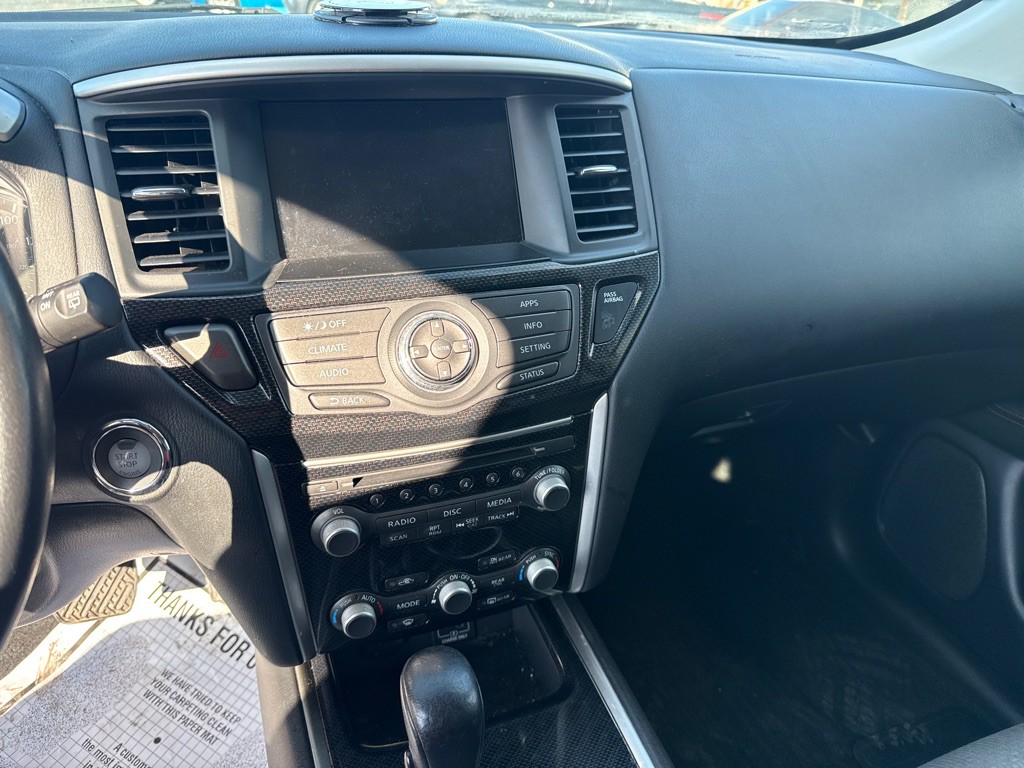 2020 Nissan Pathfinder Image 11