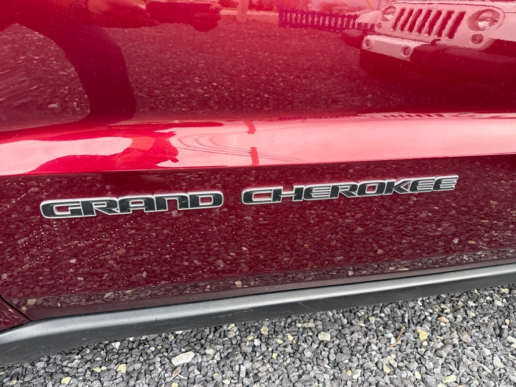 2018 Jeep Grand Cherokee Image 4