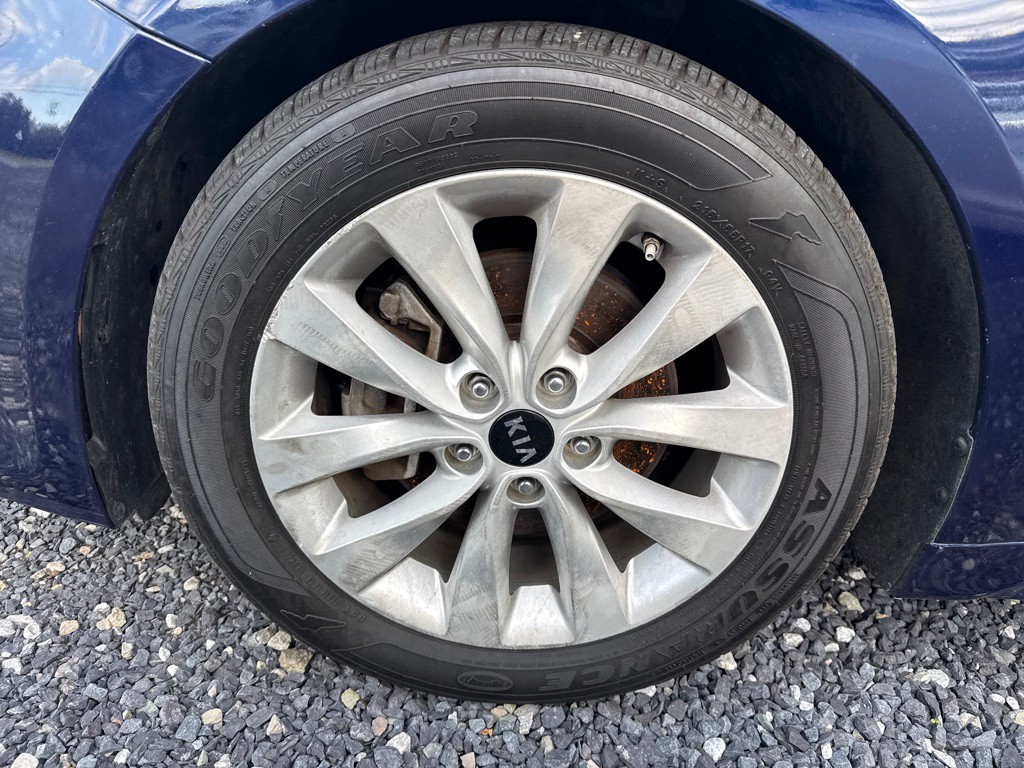 2018 Kia Optima Image 2