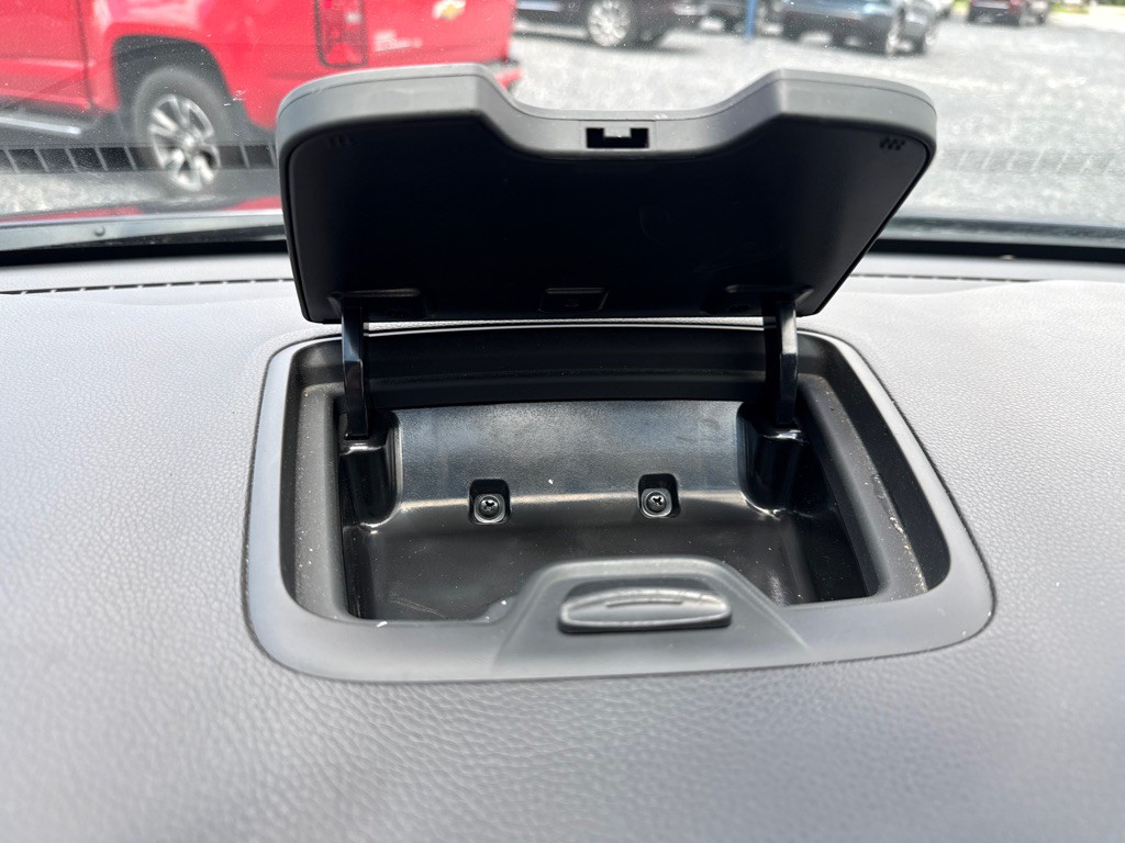 2018 Hyundai Santa Fe Image 11