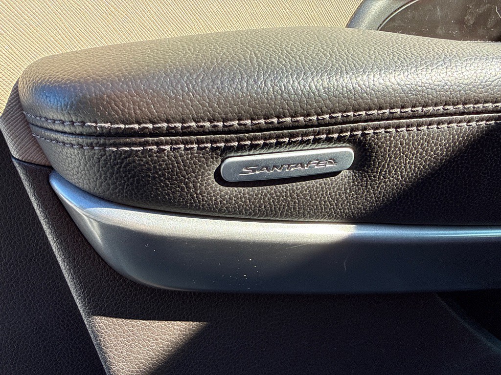 2015 Hyundai Santa Fe Image 5