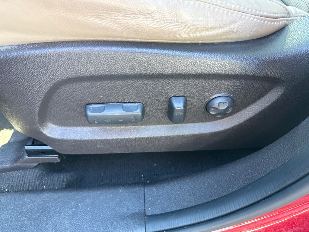 2015 Hyundai Santa Fe Image 9