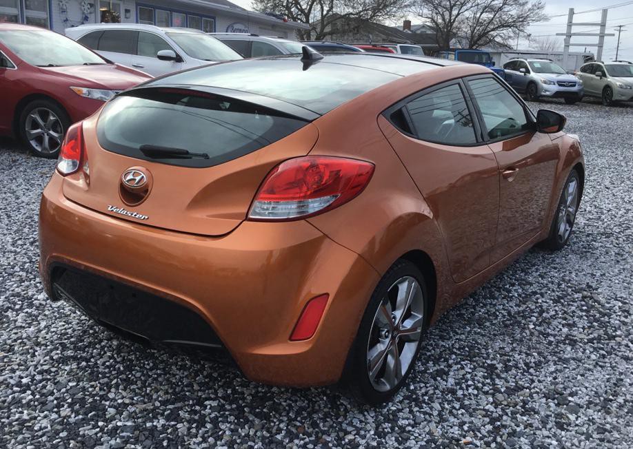 2016 Hyundai Veloster Image 15