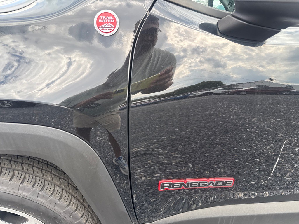 2016 Jeep Renegade Image 4