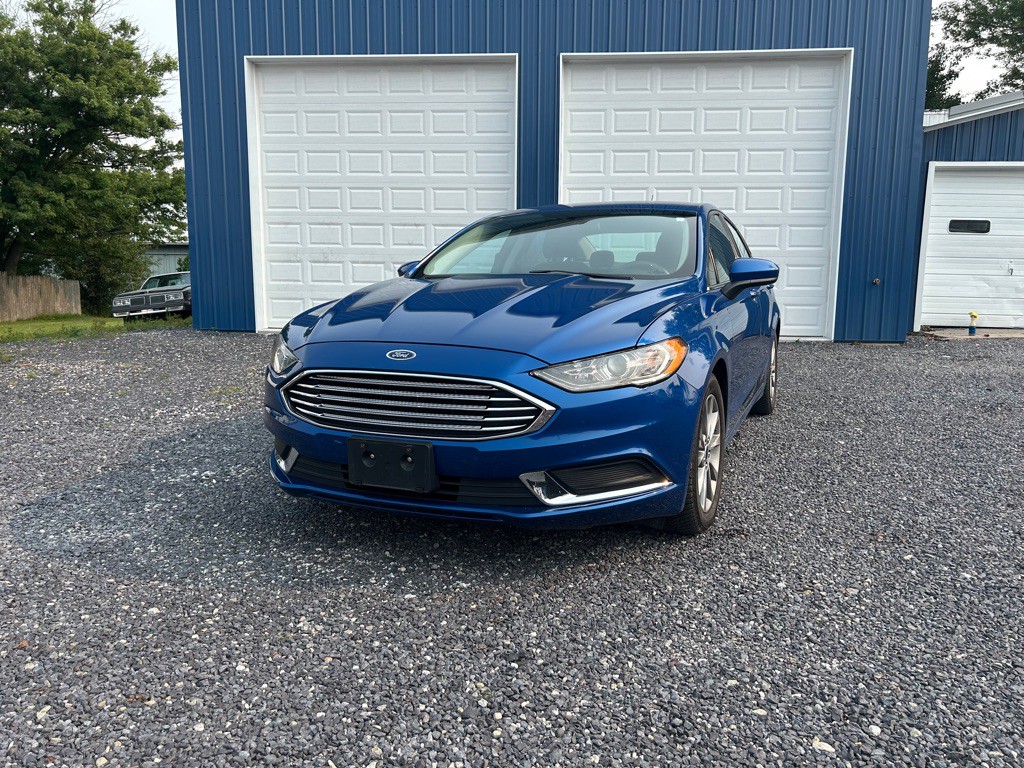 2017 Ford Fusion Image 1