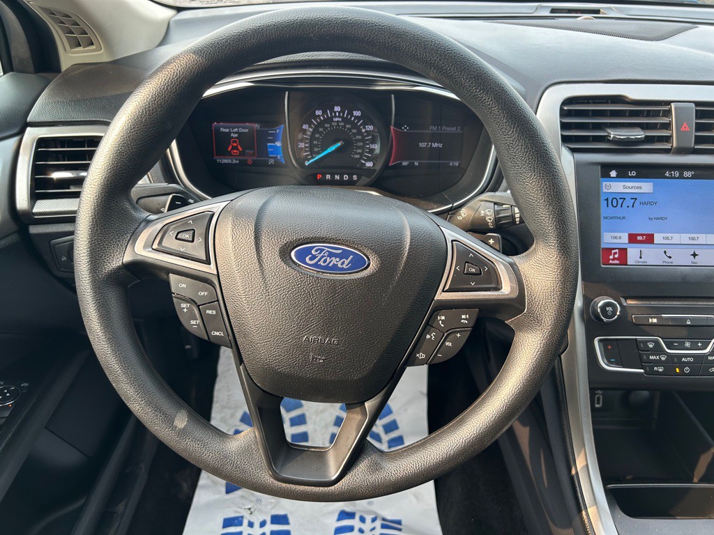 2017 Ford Fusion Image 6