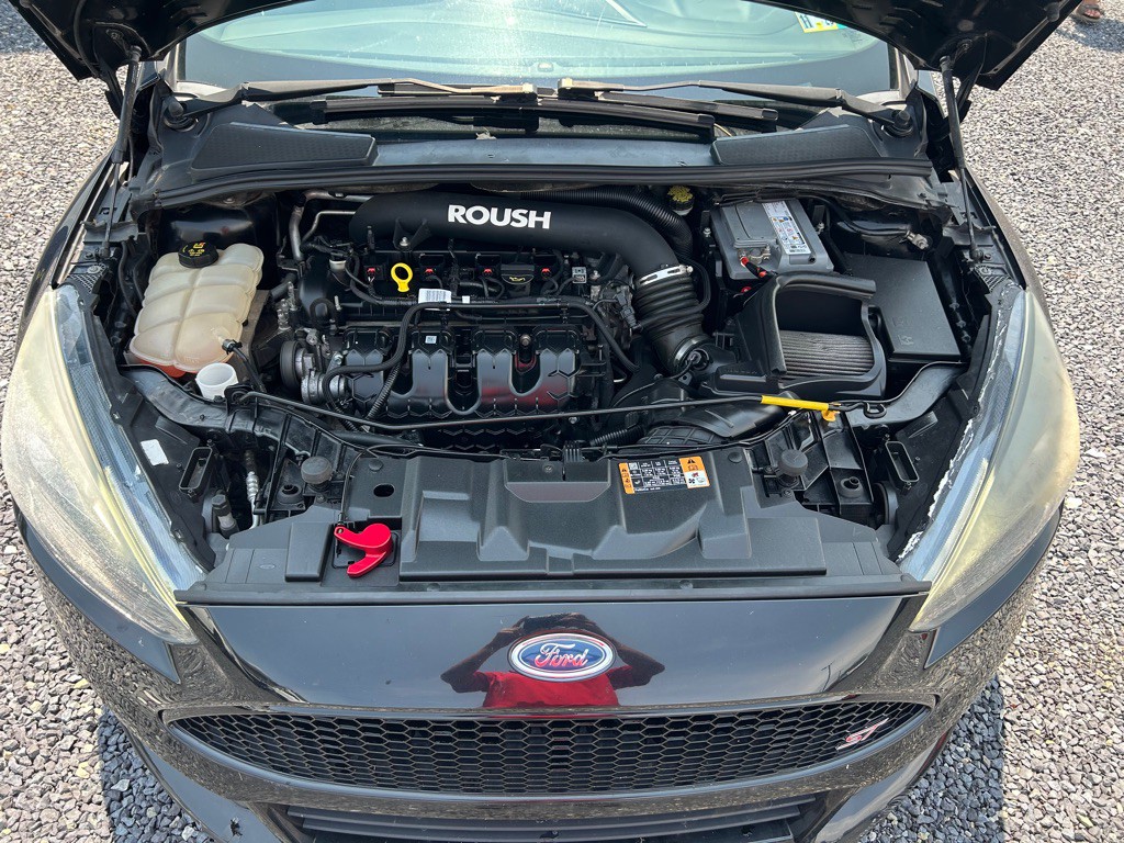 2016 Ford Focus Image 2