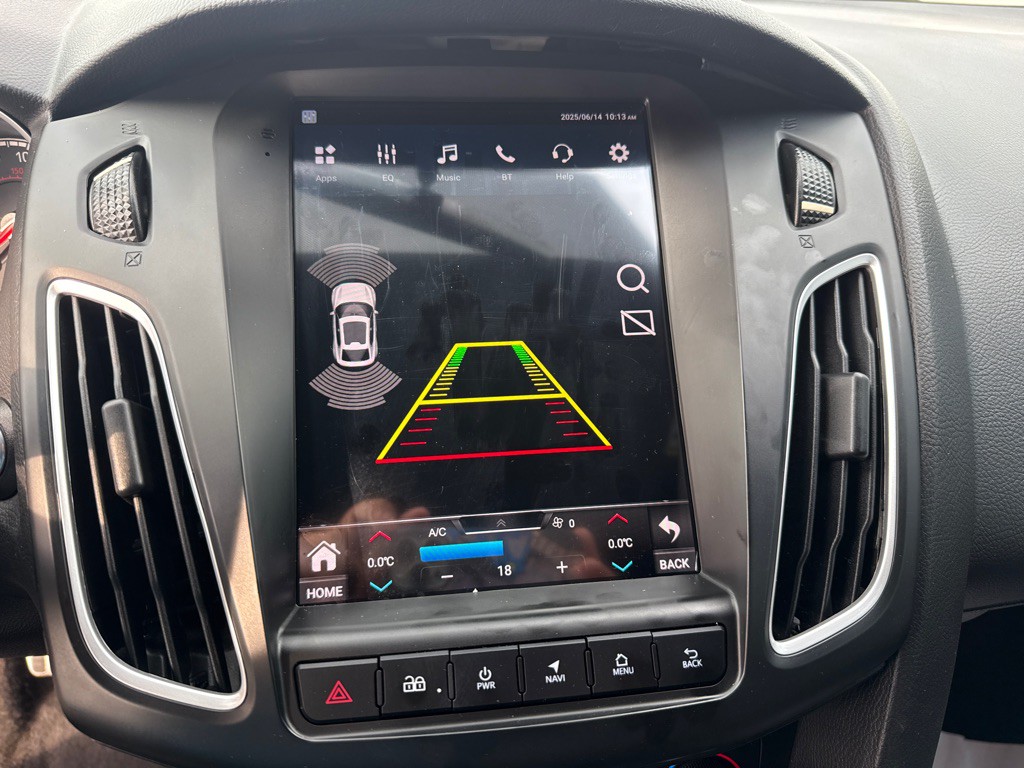 2016 Ford Focus Image 10