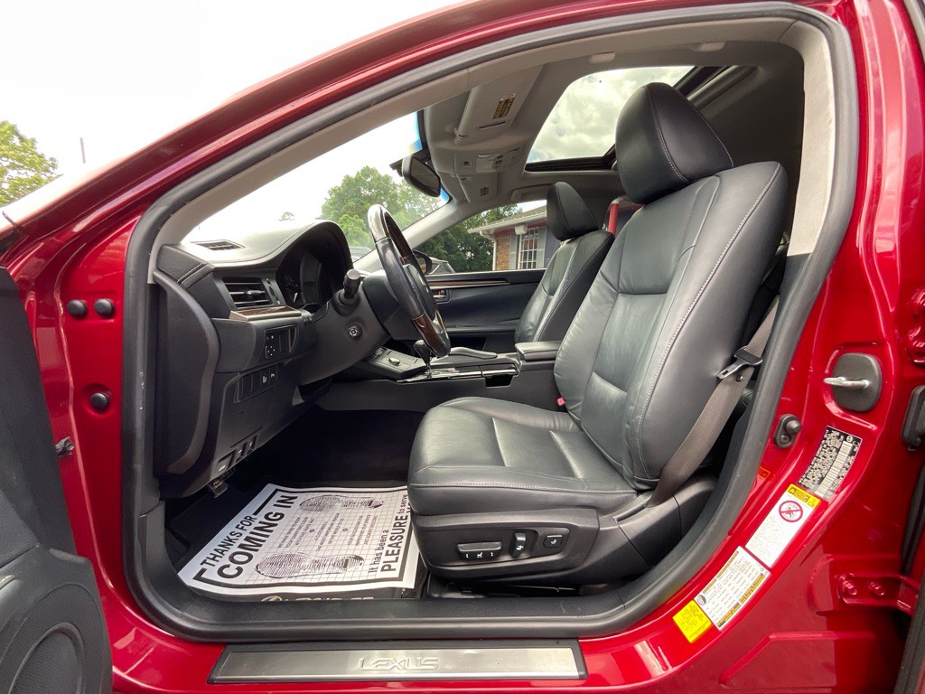 2014 Lexus ES 350 Image 14