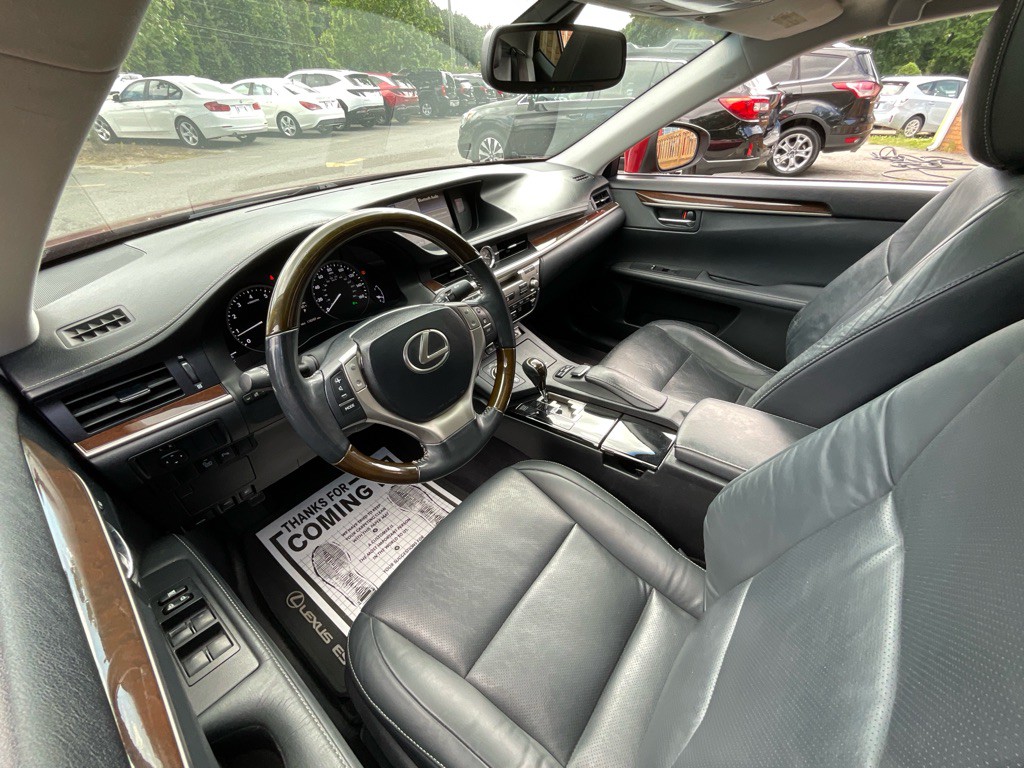 2014 Lexus ES 350 Image 15