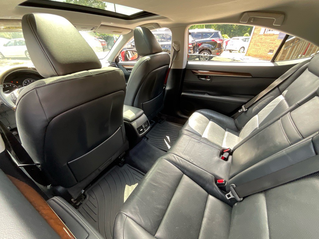 2014 Lexus ES 350 Image 29
