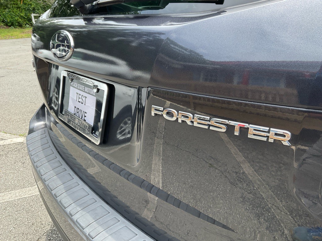 2018 Subaru Forester Image 10