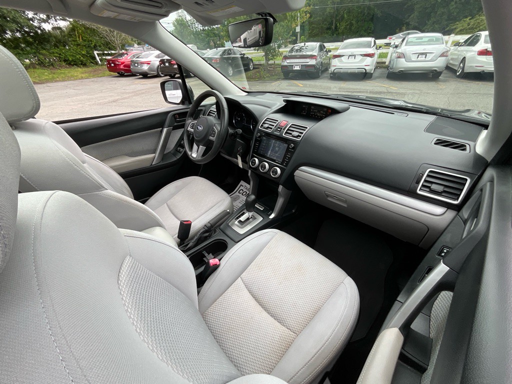 2018 Subaru Forester Image 19