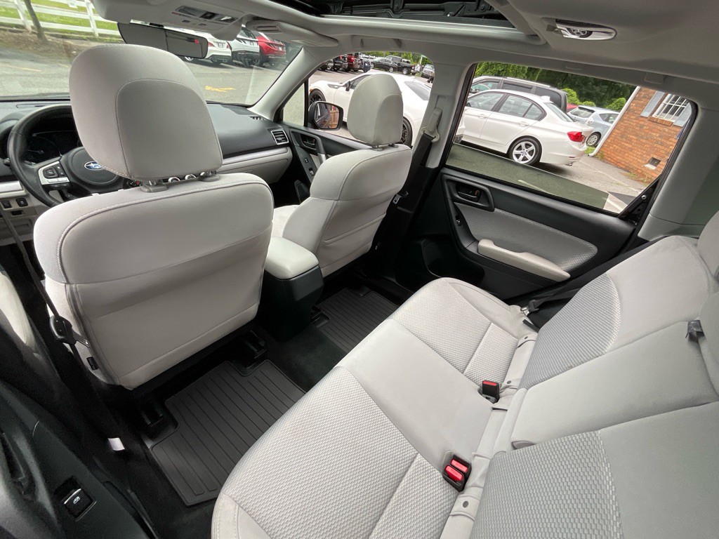 2018 Subaru Forester Image 30