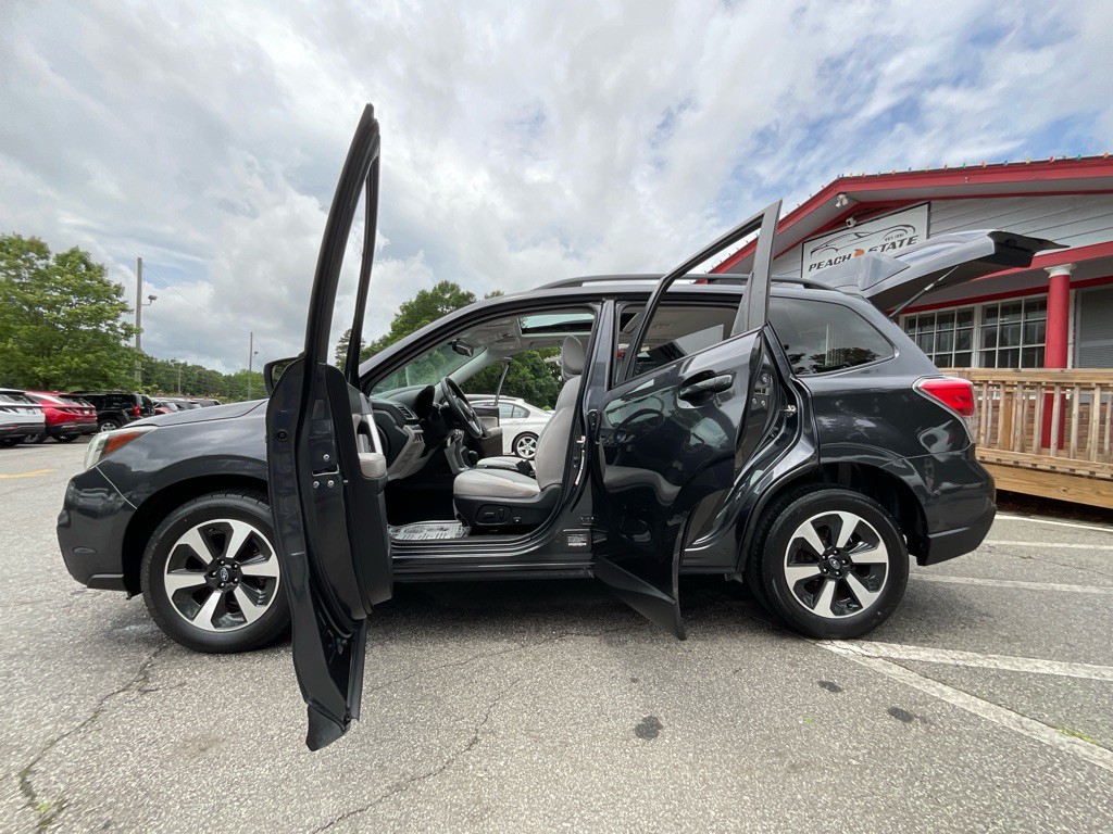 2018 Subaru Forester Image 37