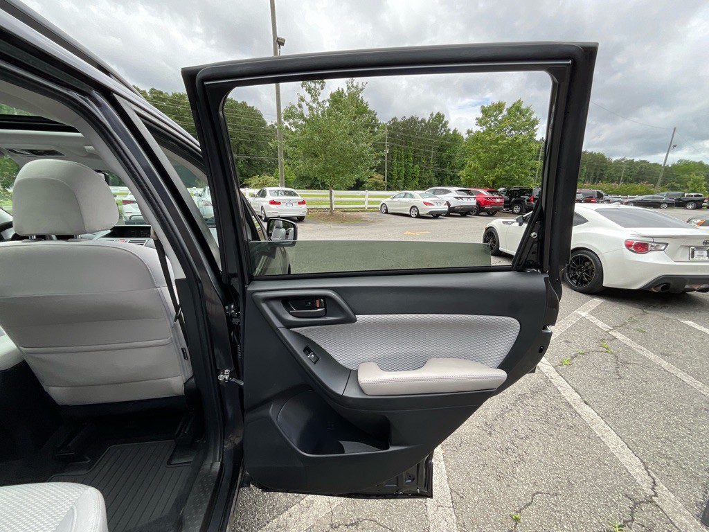2018 Subaru Forester Image 45