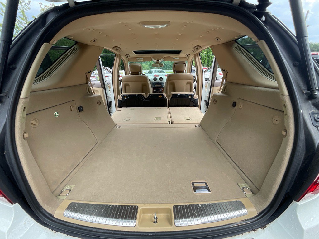 2010 Mercedes-Benz M-Class Image 40