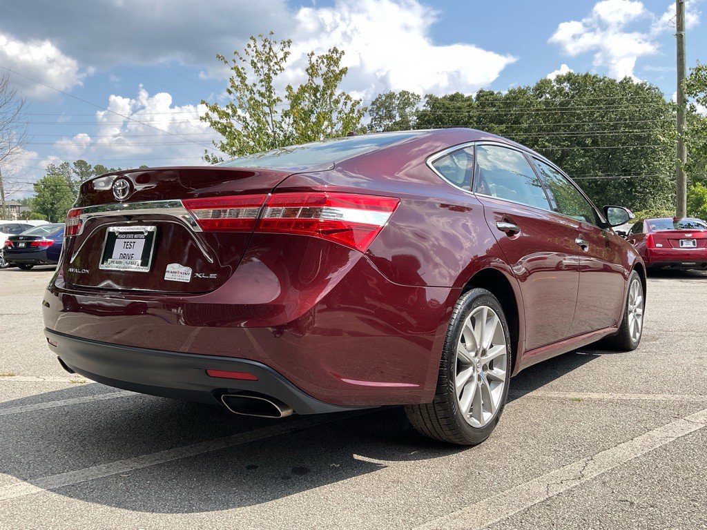 2015 Toyota Avalon Image 5