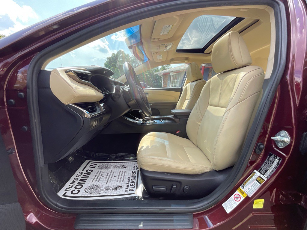 2015 Toyota Avalon Image 14